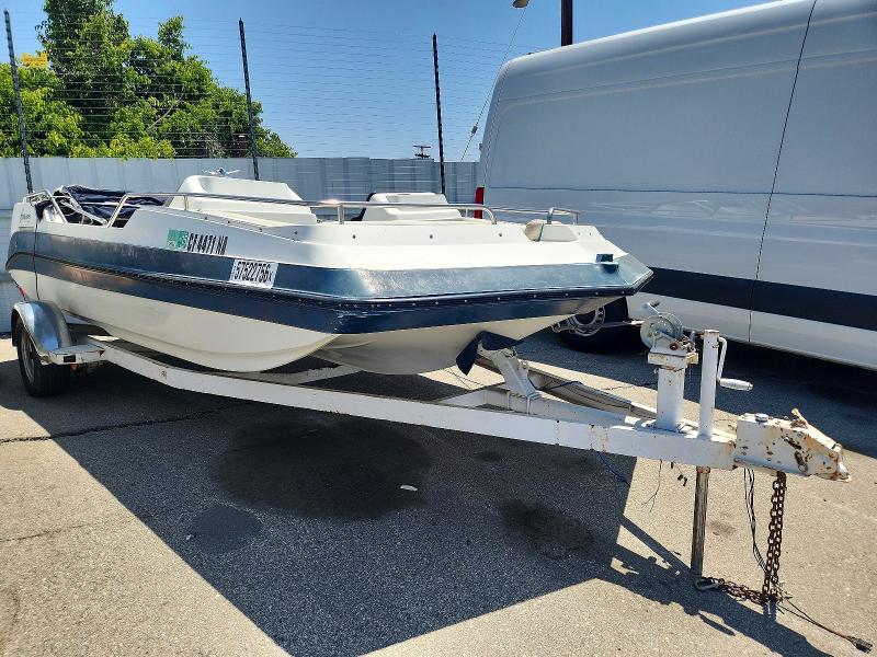 57522756 :رقم المزاد ، GDYE3533B090 vin ، 1990 Godf Boat مزاد بيع
