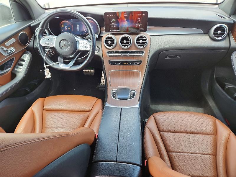 56573056 :رقم المزاد ، W1N0G8DB3NV375518 vin ، 2022 Mercedes-benz Glc مزاد بيع