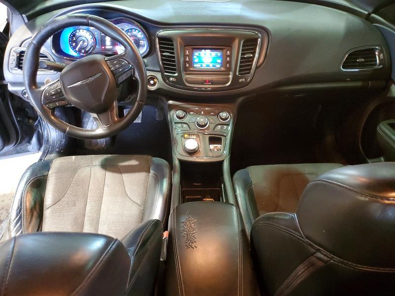55592626 :رقم المزاد ، 1C3CCCBG7FN717995 vin ، 2015 Chrysler 200 مزاد بيع