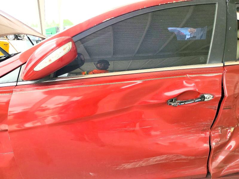 56360666 :رقم المزاد ، 5NPEC4AC3DH590183 vin ، 2013 Hyundai Sonata مزاد بيع