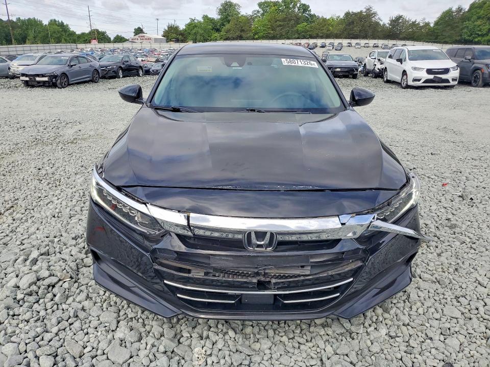 58071326 :رقم المزاد ، 1HGCV1F13NA006530 vin ، 2022 Honda Accord مزاد بيع