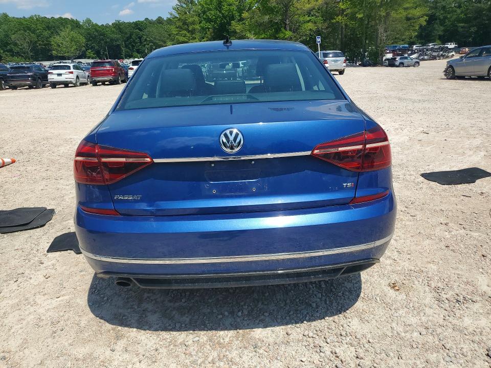 56586026 :رقم المزاد ، 1VWDT7A35HC060695 vin ، 2017 Volkswagen Passat مزاد بيع