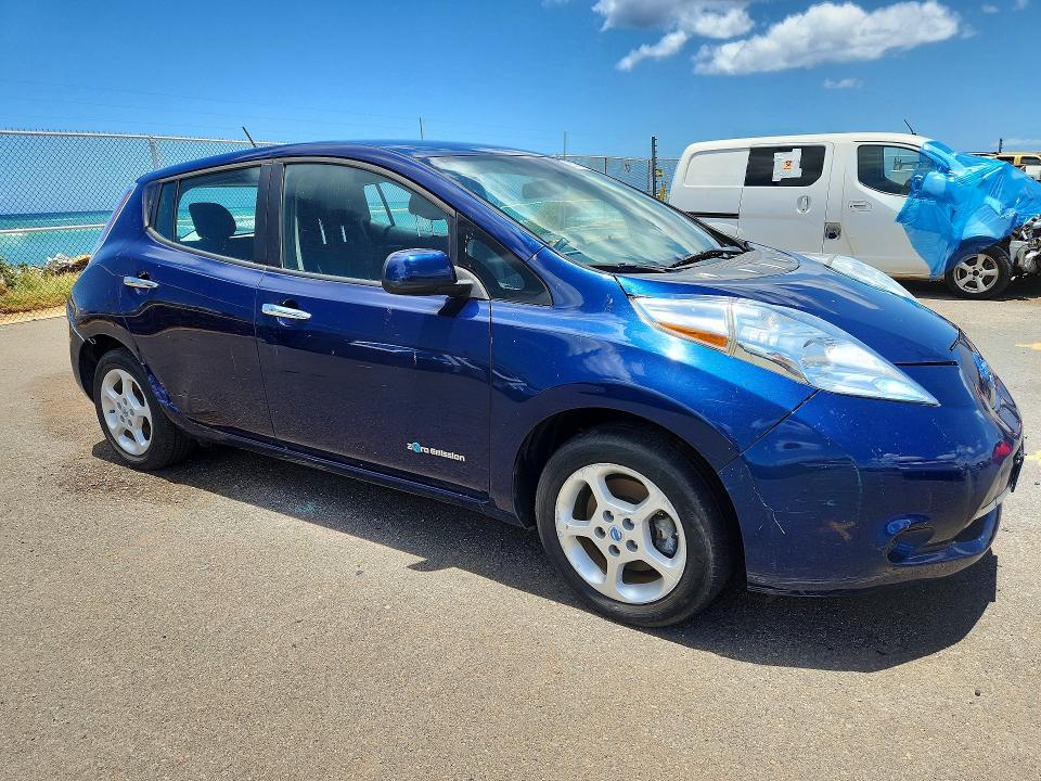 58367516 :رقم المزاد ، 1N4BZ0CP6HC303890 vin ، 2017 Nissan Leaf مزاد بيع