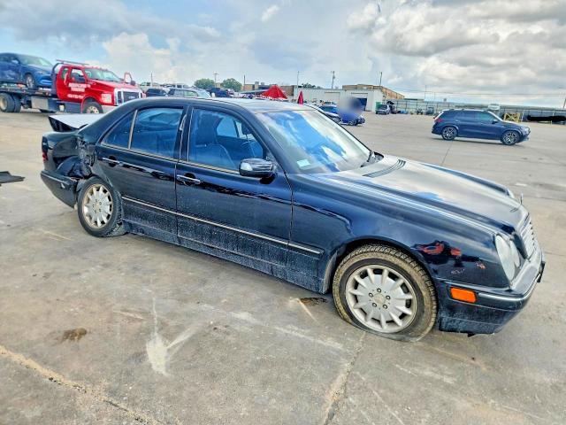 Продаж на аукціоні авто 2000 Mercedes-benz E, vin: WDBJF65J4YB061311, номер лоту: 56244096