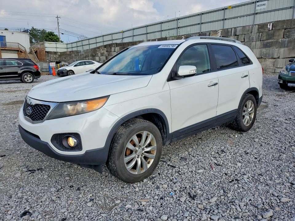 2011 Kia Sorento მანქანა იყიდება აუქციონზე, vin: 5XYKT4A26BG123984, აუქციონის ნომერი: 59085296