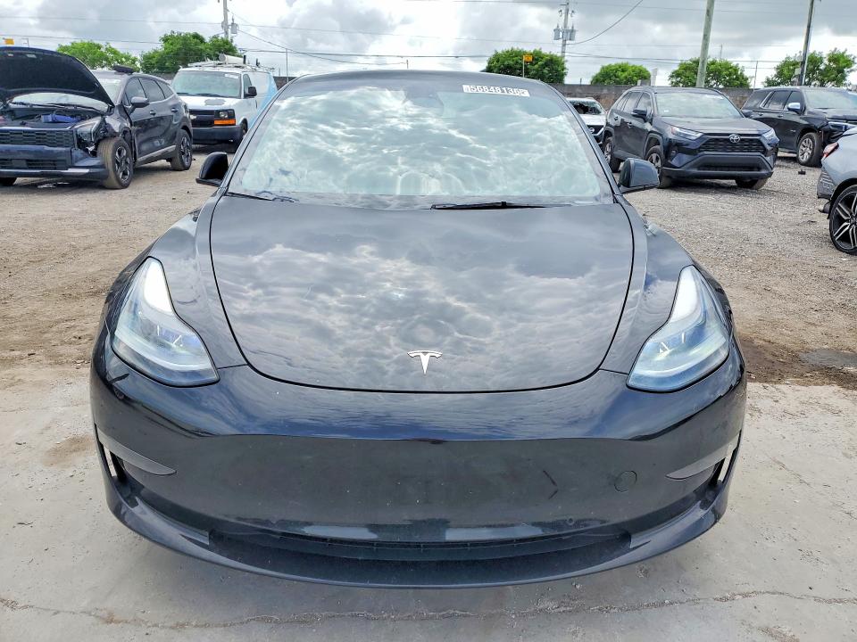 2022 Tesla Model 3 მანქანა იყიდება აუქციონზე, vin: 5YJ3E1EA7NF370277, აუქციონის ნომერი: 56848136