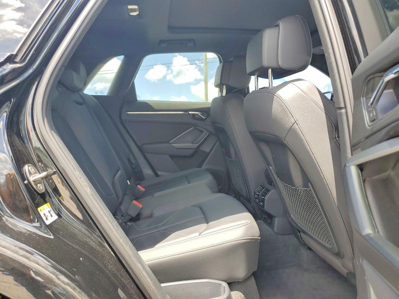 57548156 :رقم المزاد ، WA1DECF31M1156127 vin ، 2021 Audi Q3 مزاد بيع