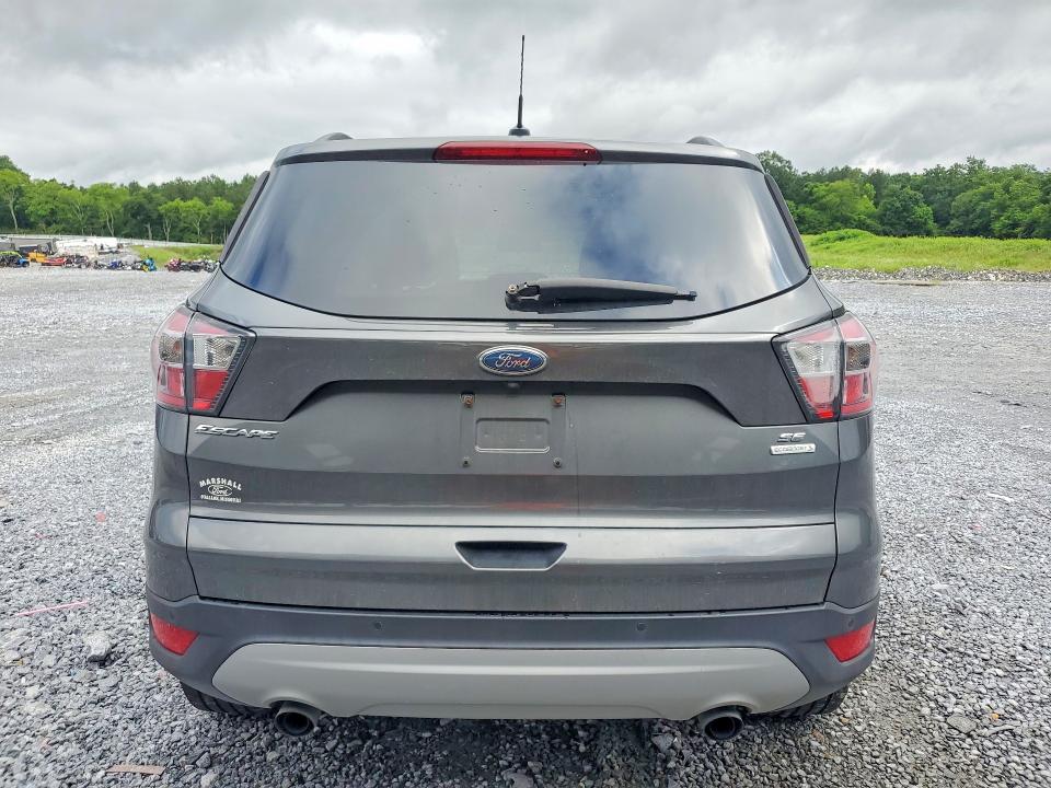 57770516 :رقم المزاد ، 1FMCU0GD1HUB02160 vin ، 2017 Ford Escape مزاد بيع