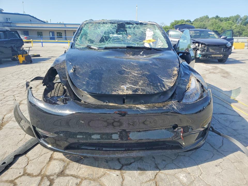 2025 Tesla Model Y მანქანა იყიდება აუქციონზე, vin: 7SAYGAEE5SF255243, აუქციონის ნომერი: 59282156