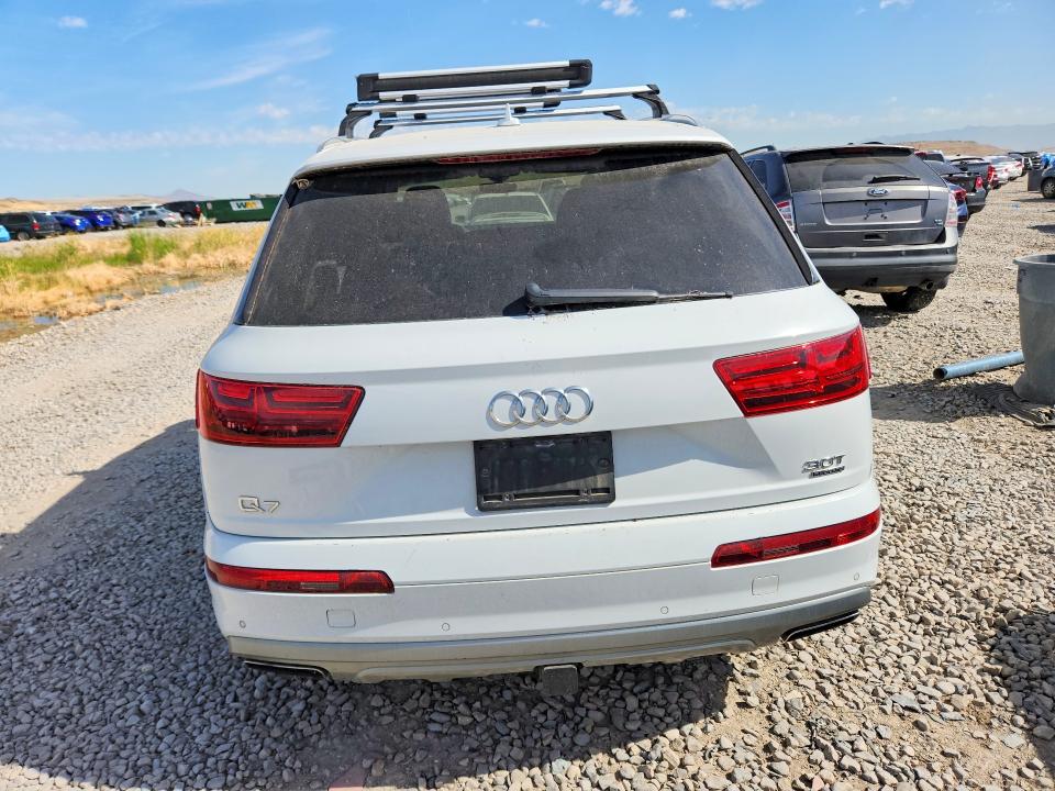 55081026 :رقم المزاد ، WA1LAAF72HD003999 vin ، 2017 Audi Q7 مزاد بيع