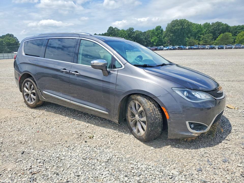55786826 :رقم المزاد ، 2C4RC1GG0KR587705 vin ، 2019 Chrysler Pacifica مزاد بيع