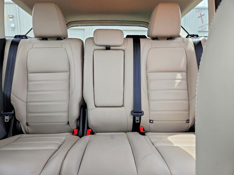 55837806 :رقم المزاد ، 1FMCU0HD5KUA90004 vin ، 2019 Ford Escape مزاد بيع