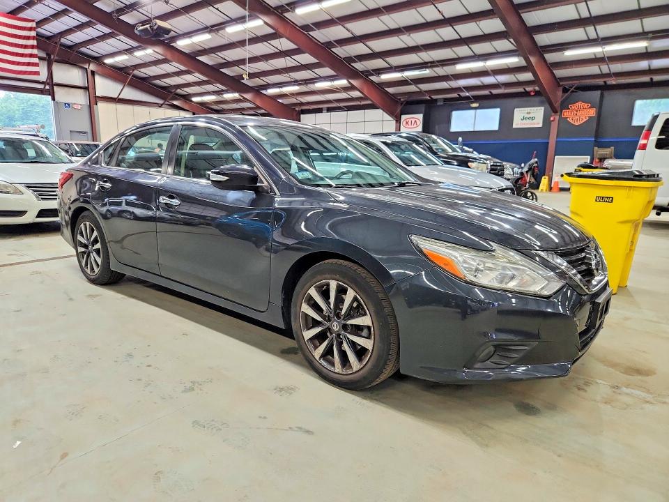 Продаж на аукціоні авто 2017 Nissan Altima, vin: 1N4AL3AP1HC194594, номер лоту: 58505236