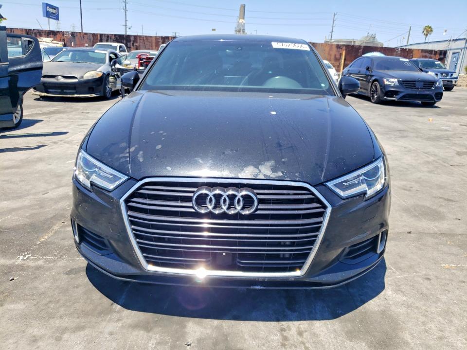 Продажа на аукционе авто 2018 Audi A3, vin: WAUAUGFF6J1014605, номер лота: 57425666