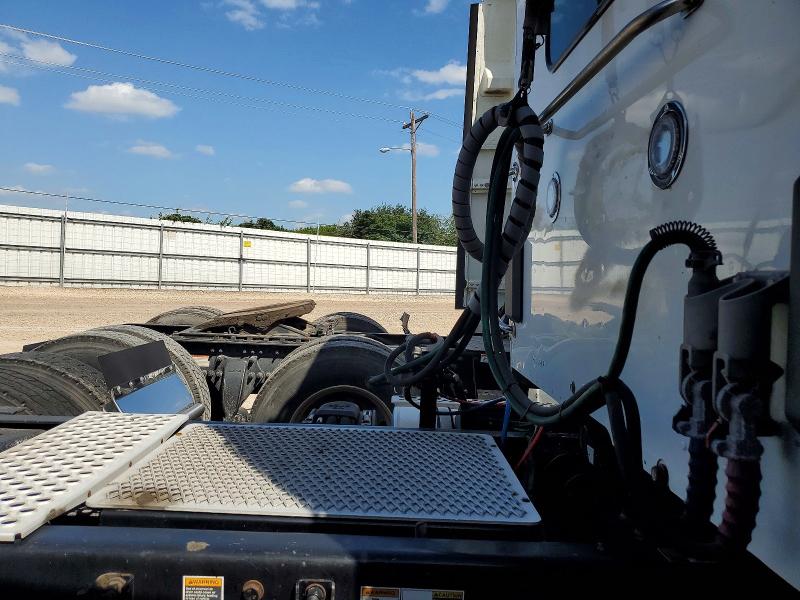 59115436 :رقم المزاد ، 1XKZDK9X1HJ163970 vin ، 2017 Kenworth Construction مزاد بيع