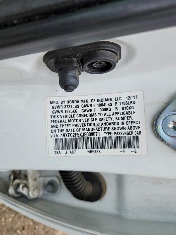 57701026 :رقم المزاد ، 19XFC2F5XJE009071 vin ، 2018 Honda Civic مزاد بيع