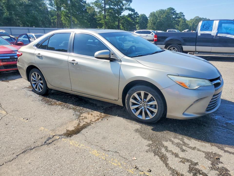 58509706 :رقم المزاد ، 4T1BF1FK7GU557587 vin ، 2016 Toyota Camry مزاد بيع