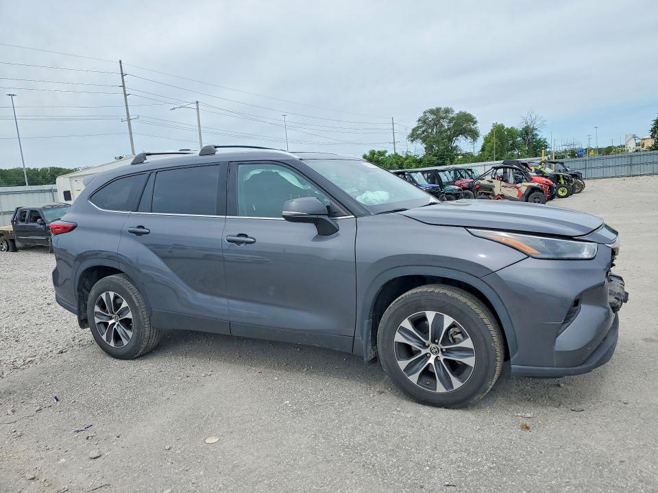 58581036 :رقم المزاد ، 5TDHZRBH1NS177354 vin ، 2022 Toyota Highlander مزاد بيع