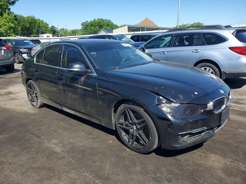54947876 :رقم المزاد ، WBA3F9C53DF484446 vin ، 2013 Bmw Activehybrid 3 مزاد بيع