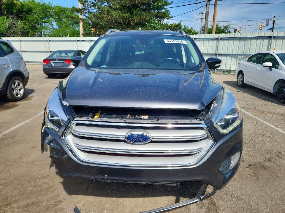 Продажа на аукционе авто 2019 Ford Escape, vin: 1FMCU0J90KUA56364, номер лота: 55545626