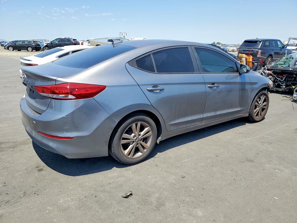 2017 Hyundai Elantra მანქანა იყიდება აუქციონზე, vin: KMHD84LF9HU164462, აუქციონის ნომერი: 57927026