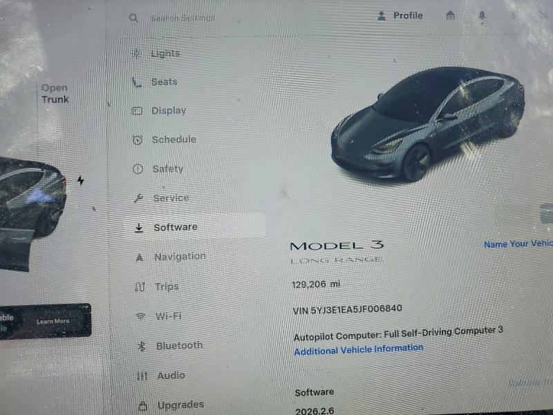 56831436 :رقم المزاد ، 5YJ3E1EA5JF006840 vin ، 2018 Tesla Model 3 مزاد بيع