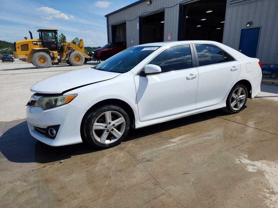 57723826 :رقم المزاد ، 4T1BF1FK3DU278486 vin ، 2013 Toyota Camry مزاد بيع
