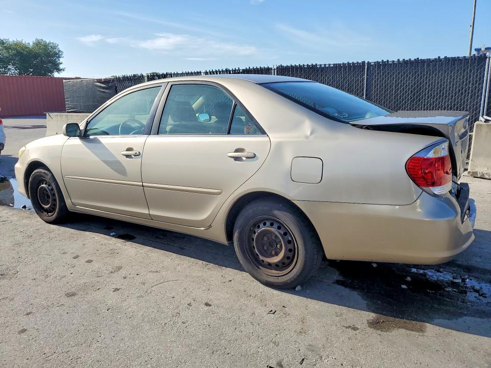 2005 Toyota Camry მანქანა იყიდება აუქციონზე, vin: 4T1BE32KX5U435274, აუქციონის ნომერი: 57579406