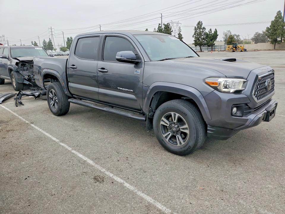 58786606 :رقم المزاد ، 3TMAZ5CN7KM100174 vin ، 2019 Toyota Tacoma مزاد بيع
