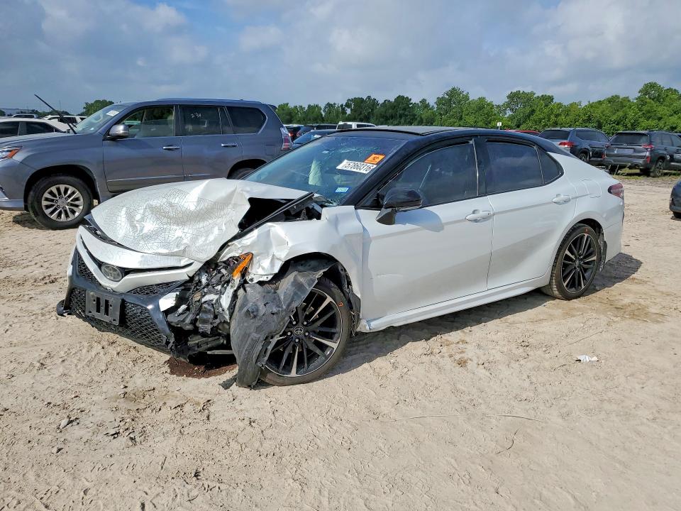 Продаж на аукціоні авто 2018 Toyota Camry, vin: 4T1BZ1HK4JU011647, номер лоту: 57860316