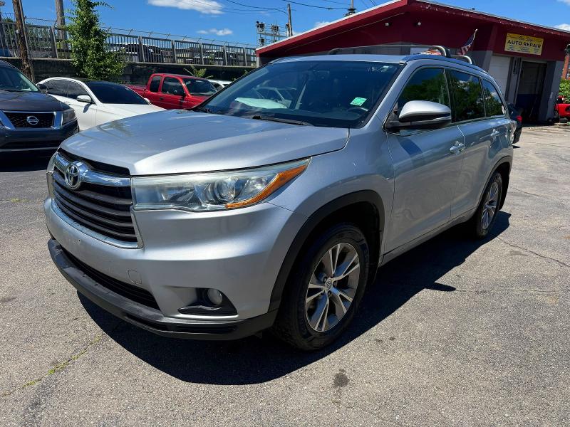 57941246 :رقم المزاد ، 5TDJKRFH3FS075698 vin ، 2015 Toyota Highlander مزاد بيع