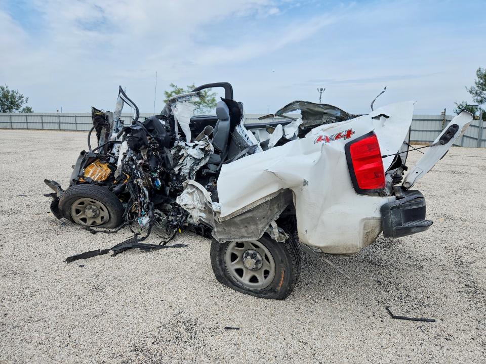 58021746 :رقم المزاد ، 1GCNKNEH5GZ390045 vin ، 2016 Chevrolet Silverado مزاد بيع