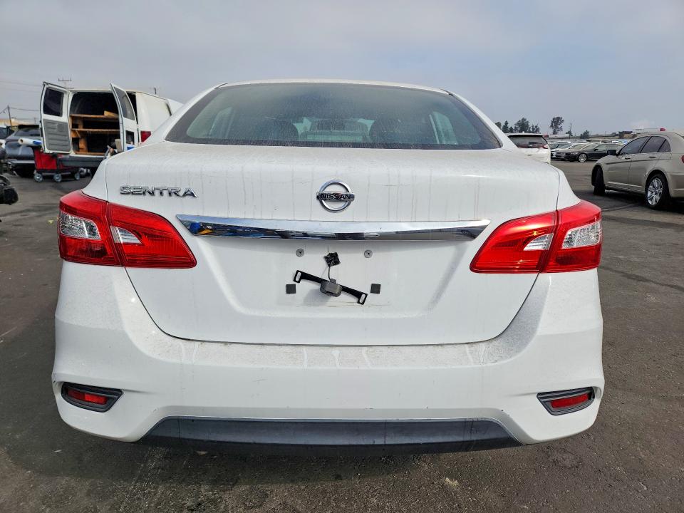 56154996 :رقم المزاد ، 3N1AB7AP9HY379393 vin ، 2017 Nissan Sentra مزاد بيع