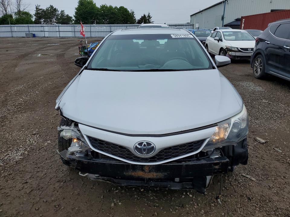 58941866 :رقم المزاد ، 4T1BK1FKXEU025033 vin ، 2014 Toyota Camry مزاد بيع