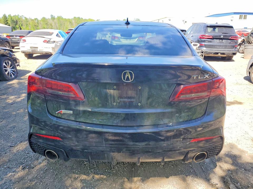 2018 Acura Tlx მანქანა იყიდება აუქციონზე, vin: 19UUB1F61JA800333, აუქციონის ნომერი: 55011686