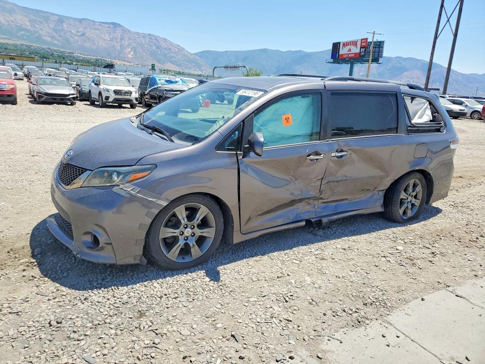 2016 Toyota Sienna მანქანა იყიდება აუქციონზე, vin: 5TDXK3DC4GS756937, აუქციონის ნომერი: 58412196
