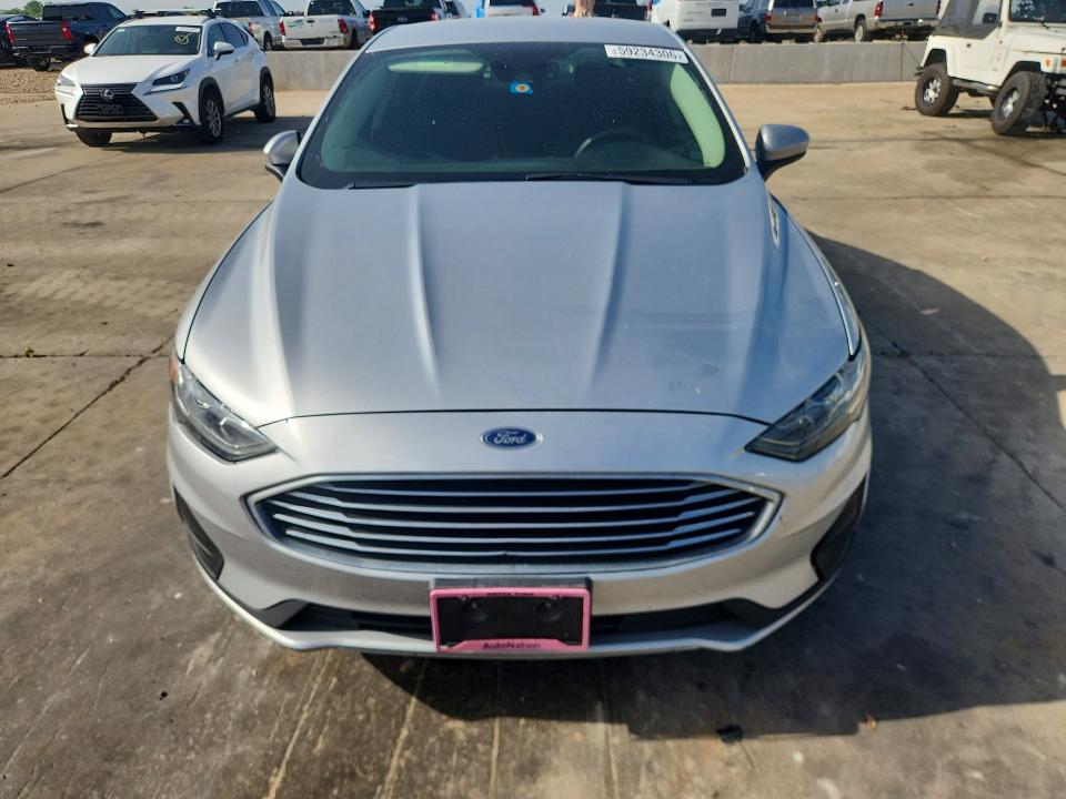 59234306 :رقم المزاد ، 3FA6P0LUXKR147908 vin ، 2019 Ford Fusion مزاد بيع