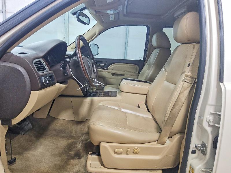 Продажа на аукционе авто 2013 Gmc Yukon Xl, vin: 1GKS1MEF0DR149878, номер лота: 54711776