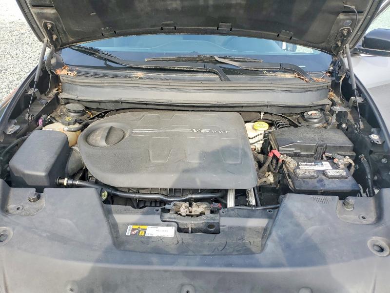 59053546 :رقم المزاد ، 1C4PJMCS5FW727950 vin ، 2015 Jeep Cherokee مزاد بيع