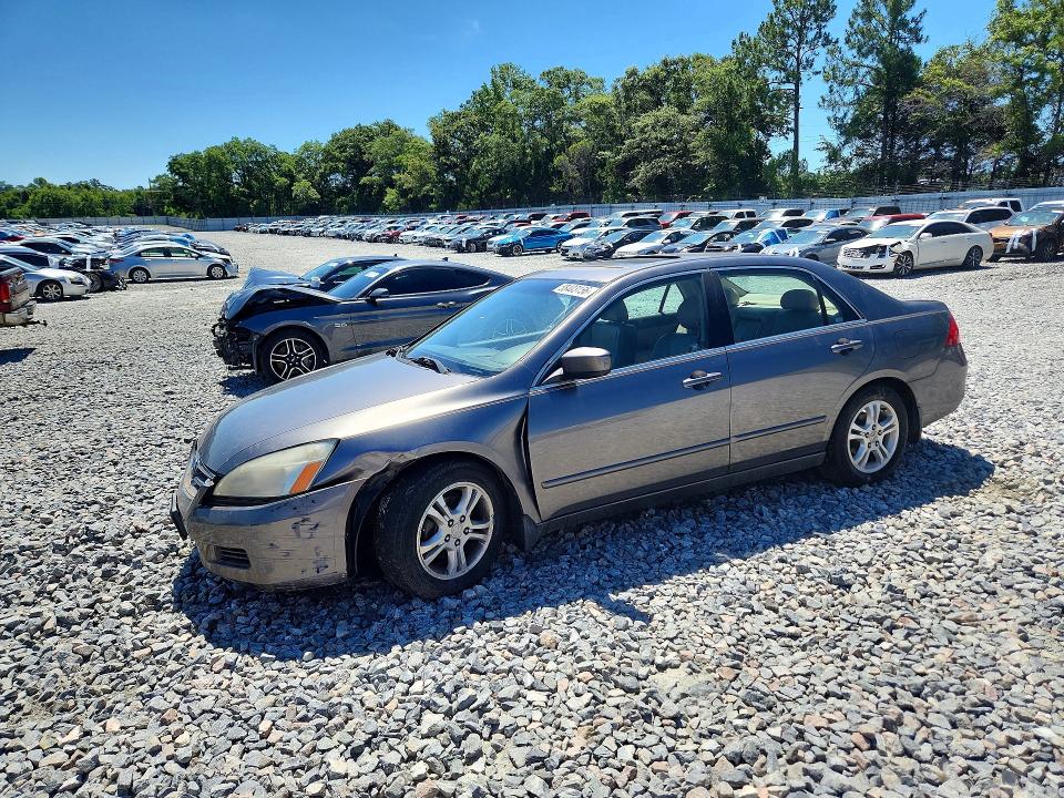 58403156 :رقم المزاد ، 1HGCM56857A118692 vin ، 2007 Honda Accord مزاد بيع
