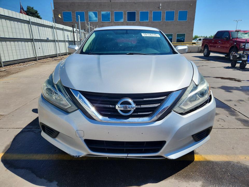 2017 Nissan Altima მანქანა იყიდება აუქციონზე, vin: 1N4AL3AP3HN324296, აუქციონის ნომერი: 59156746