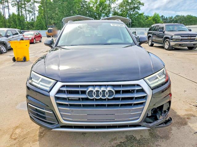 57137586 :رقم المزاد ، WA1BNAFY6K2044776 vin ، 2019 Audi Q5 مزاد بيع