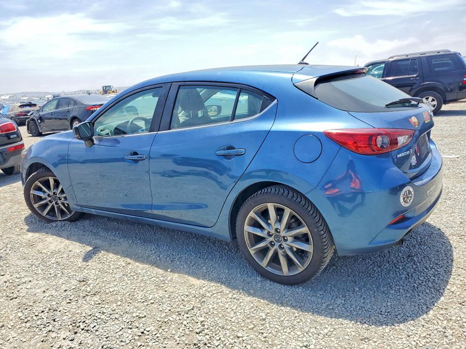 Продажа на аукционе авто 2018 Mazda 3, vin: 3MZBN1L30JM176578, номер лота: 55428736