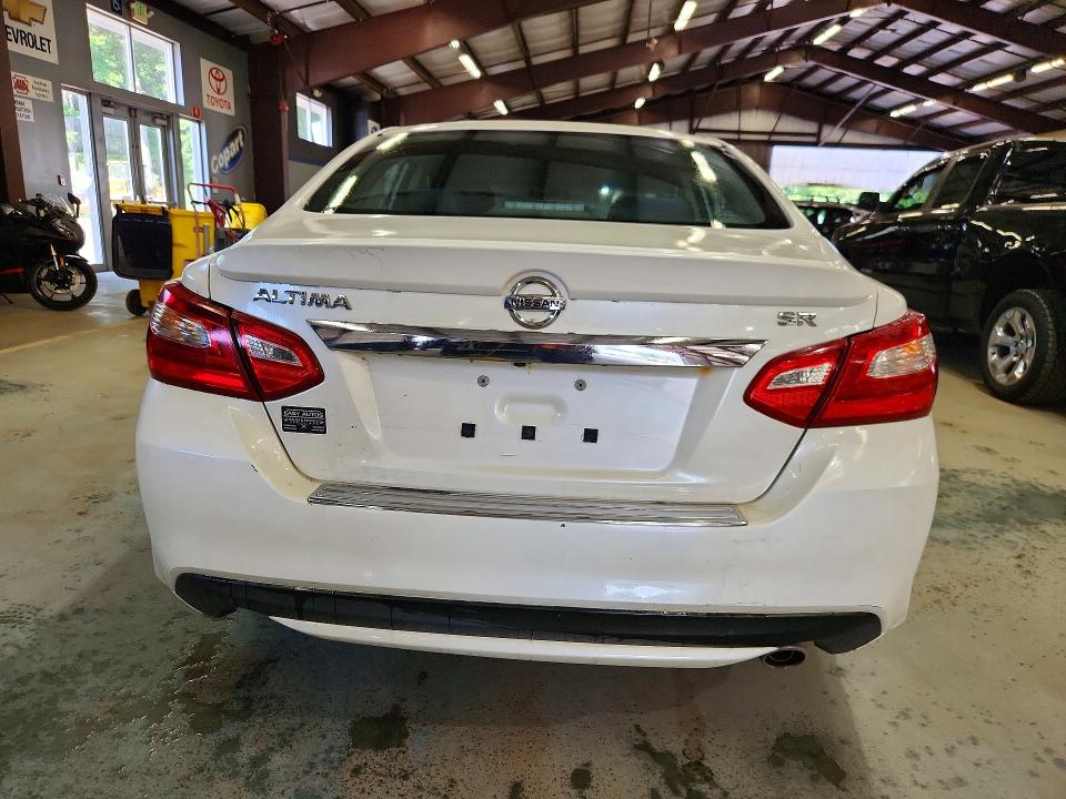 2016 Nissan Altima მანქანა იყიდება აუქციონზე, vin: 1N4AL3AP6GC197926, აუქციონის ნომერი: 56686056