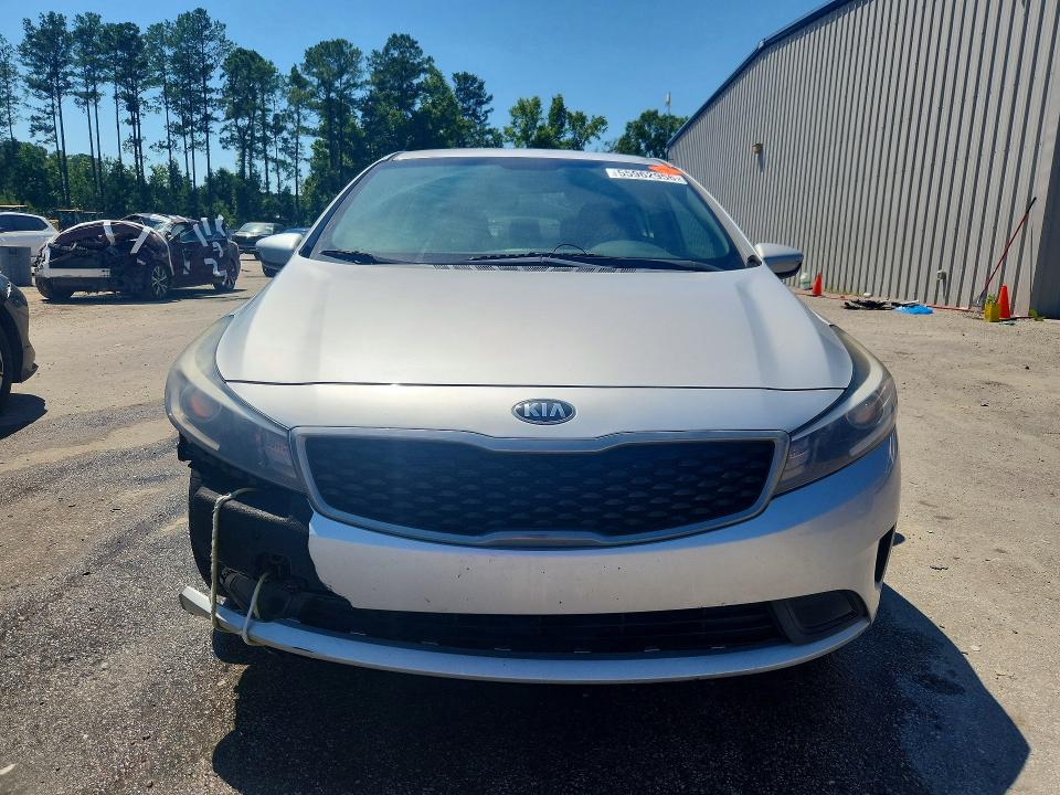 2017 Kia Forte მანქანა იყიდება აუქციონზე, vin: 3KPFK4A70HE031520, აუქციონის ნომერი: 55962956