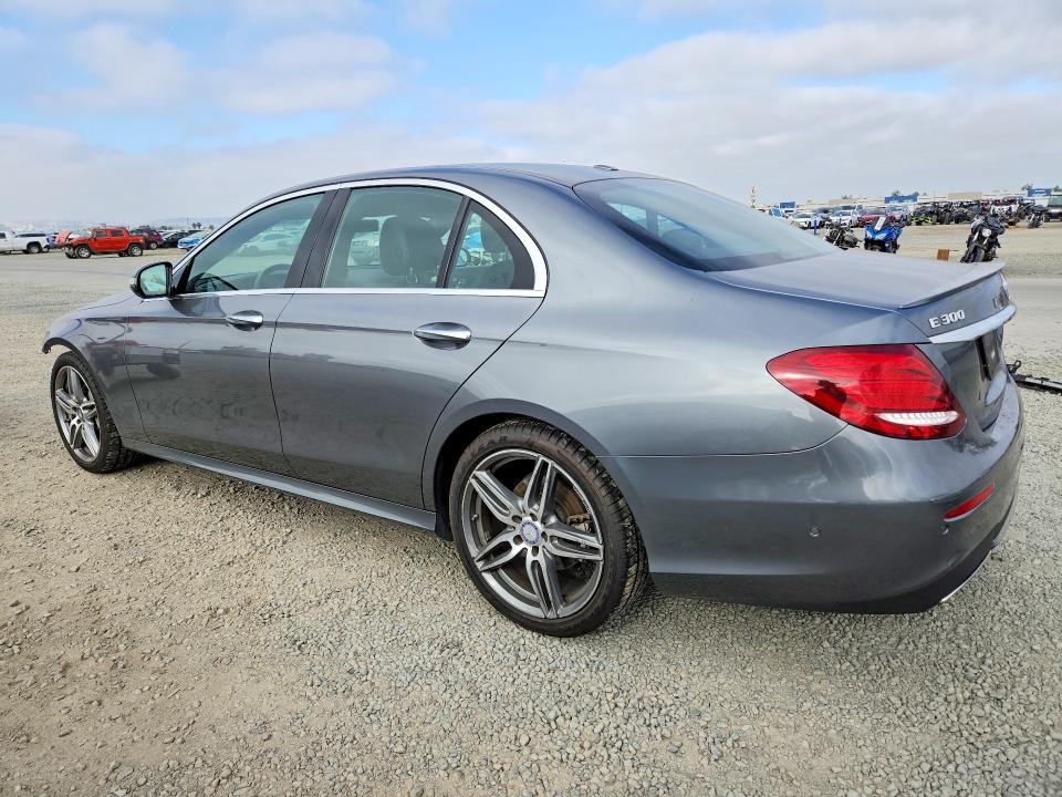 56700746 :رقم المزاد ، WDDZF4JB7HA164127 vin ، 2017 Mercedes-benz E مزاد بيع