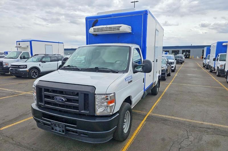 2024 Ford Econoline მანქანა იყიდება აუქციონზე, vin: 1FDWE3FN5RDD00733, აუქციონის ნომერი: 57082056