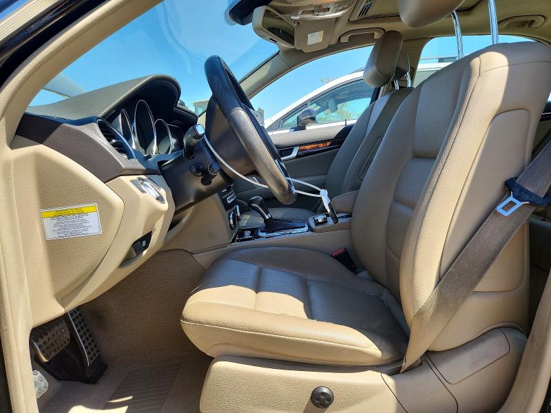 2014 Mercedes-benz C მანქანა იყიდება აუქციონზე, vin: WDDGF4HB0ER306389, აუქციონის ნომერი: 58277306