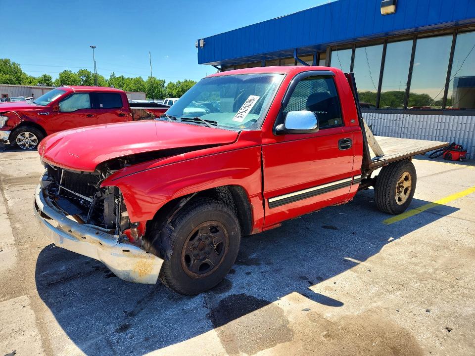 2002 Chevrolet Silverado მანქანა იყიდება აუქციონზე, vin: 1GCEC14W12Z210557, აუქციონის ნომერი: 57055596