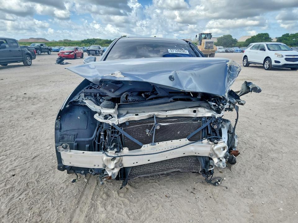 57128296 :رقم المزاد ، WDDZF4JB6JA327811 vin ، 2018 Mercedes-benz E مزاد بيع